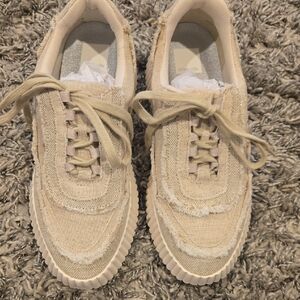 Dolce Vita Dolen Fray Sneakers